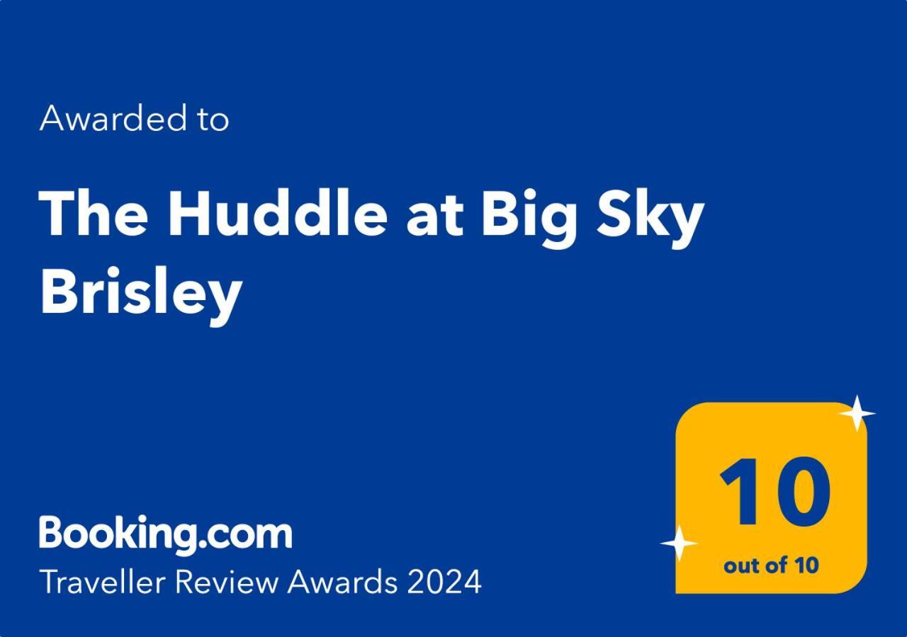 The Huddle At Big Sky Brisley Hotel Kültér fotó